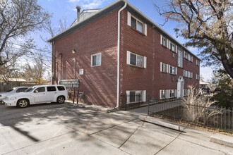 10022 Montview Blvd. in Aurora, CO - Building Photo - Building Photo