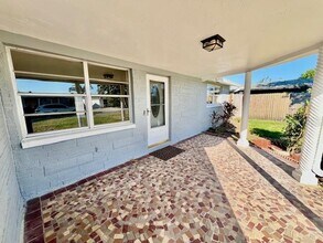 3717 Cedarwood Dr in Holiday, FL - Building Photo - Building Photo