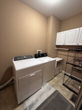 1413 Lexington Way in Morgantown, PA - Building Photo - Building Photo