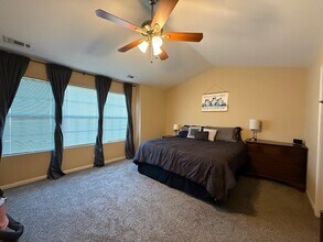 1030 Turin Dr in Hampshire, IL - Building Photo - Building Photo