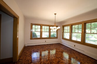 177 Park St, Unit 1 St Floor in Ridgefield Park, NJ - Building Photo - Building Photo