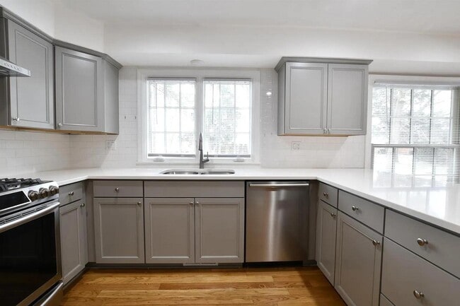 4576 Wagon Wheel Dr in Bloomfield Hills, MI - Building Photo - Building Photo