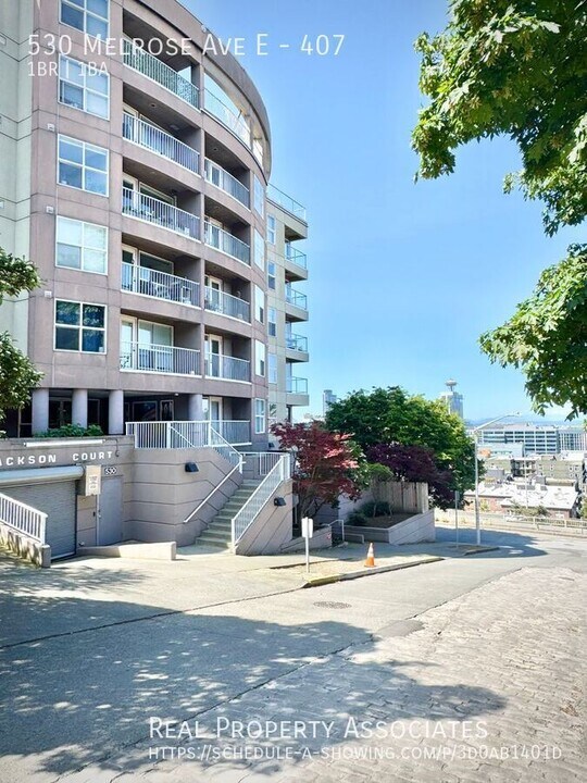 530 Melrose Ave E in Seattle, WA - Building Photo