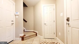 631 Hurdle Mill Pl in Gaithersburg, MD - Building Photo