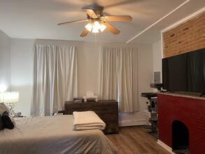 26 Elizabeth St, Unit FL 1 in Jersey City, NJ - Building Photo - Building Photo