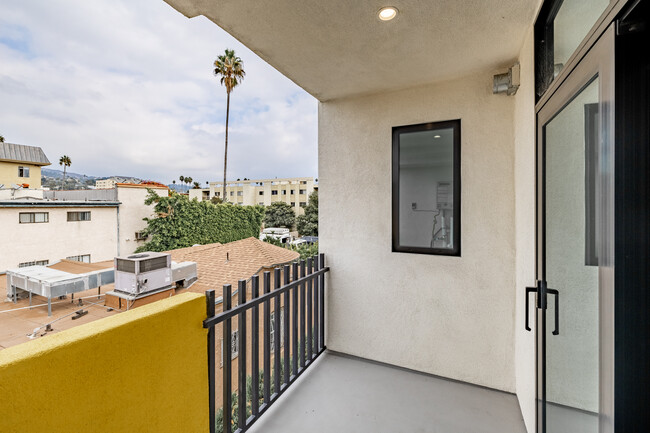 Citrine in Los Angeles, CA - Building Photo - Interior Photo