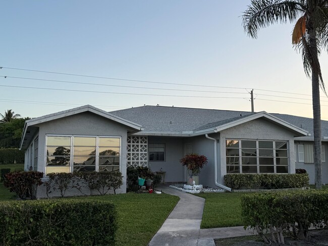 14676 Canalview Dr in Delray Beach, FL - Building Photo - Building Photo