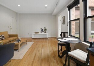 1321 Fairmont St NW in Washington, DC - Building Photo - Building Photo