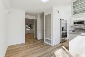 571 Sycamore Cir in Danville, CA - Building Photo - Building Photo