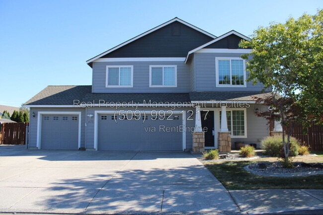 property at 476 Satus St