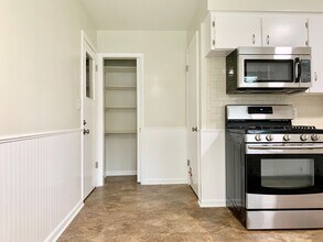 1443 Seymour Ave NW in Grand Rapids, MI - Building Photo - Building Photo