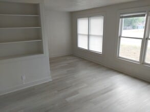 630 W King Ave, Unit 630 W King, Unit E in Kingsville, TX - Foto de edificio - Building Photo