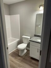 904 Pampas Cir in Pleasant Hill, MO - Foto de edificio - Building Photo