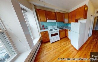 1056 Cambridge St, Unit 4F Apartamentos