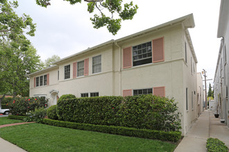 153 S Bedford Dr in Beverly Hills, CA - Building Photo - Building Photo