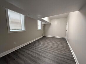 546 Bergen Ave, Unit B101 in Jersey City, NJ - Foto de edificio - Building Photo