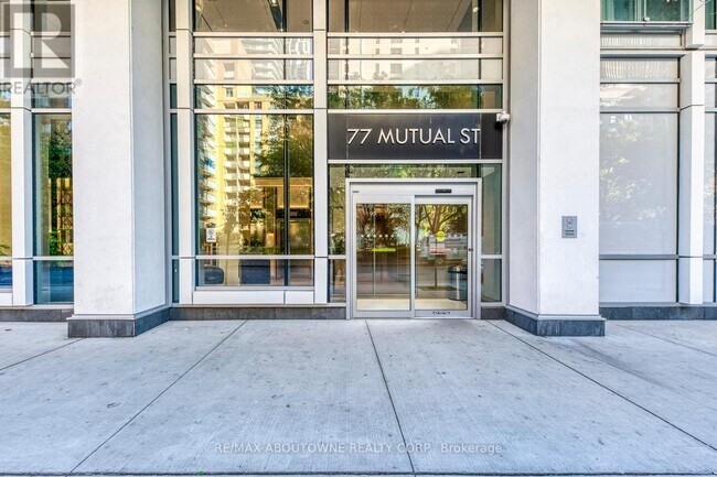 77 Mutual St in Toronto, ON - Building Photo - Building Photo