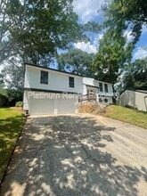 10500 Worthington Hills Manor in Roswell, GA - Building Photo - Building Photo