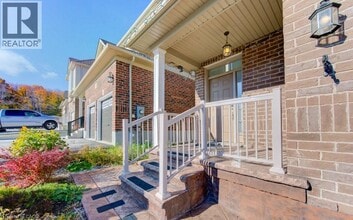 361 Beechdrops Dr in Waterloo, ON - Building Photo - Building Photo