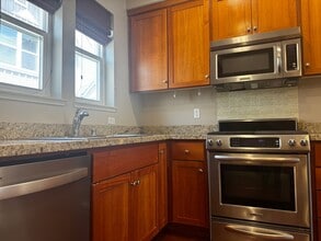 1905 Aberdeen Ln in Mountain View, CA - Building Photo - Building Photo