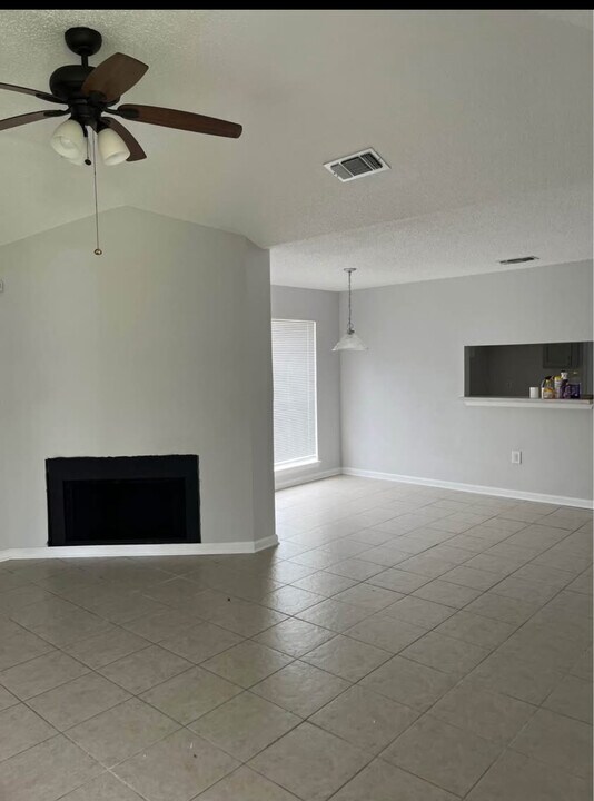 512 Heritage Cove in La Place, LA - Building Photo