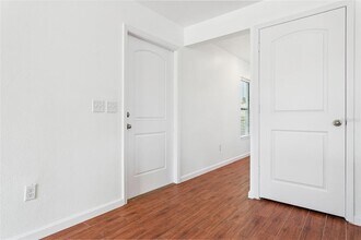 26411 Bertram Rd in Brooksville, FL - Building Photo - Building Photo