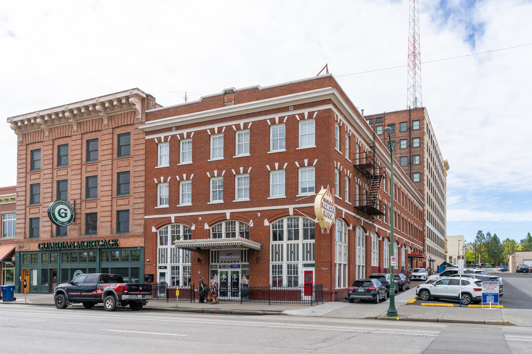 J & K on Main in Spokane, WA - Building Photo