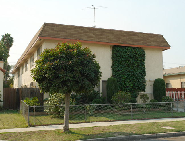 3406 Garden Ave in Los Angeles, CA - Foto de edificio - Building Photo