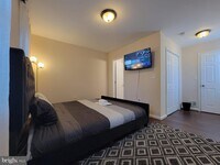 520 N Collington Ave photo'