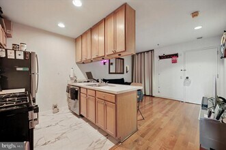 1100 Vine St in Philadelphia, PA - Foto de edificio - Building Photo