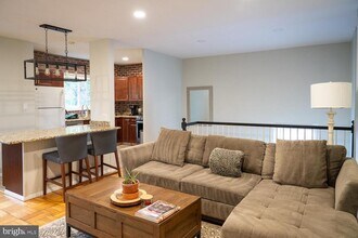 3626 Gunston Rd in Alexandria, VA - Building Photo - Building Photo