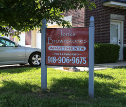 Jenks Brownstones in Jenks, OK - Building Photo - Building Photo