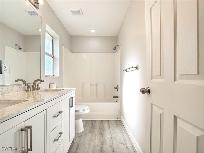 4906 Majorca Palms Dr