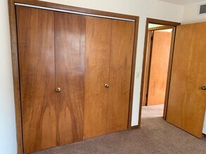 2602 E Lawn Ct in Madison, WI - Building Photo - Building Photo