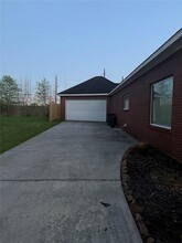 7806 12 Fairway Ln in Humble, TX - Building Photo - Building Photo