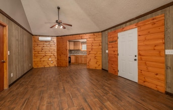 704 Roundhouse Rd in Starkville, MS - Building Photo - Building Photo