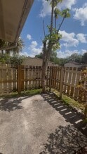 10113 S Nob Hill Cir in Tamarac, FL - Building Photo - Building Photo