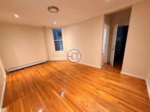 2320A Powell Ave in Bronx, NY - Building Photo - Building Photo