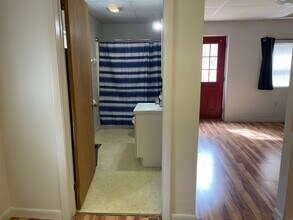 260 Raymond Hill Rd in Montville, CT - Building Photo - Building Photo