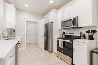 The Flats at Keystone in Evansville, IN - Foto de edificio - Interior Photo