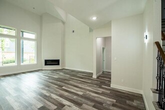 216 Monterrey Rd W in Montgomery, TX - Building Photo - Building Photo