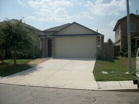 2535 Live Oak Pass in San Antonio, TX - Building Photo