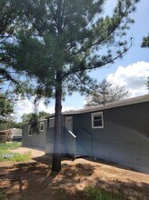 305 Cedar Dr in Caldwell, TX - Foto de edificio - Building Photo