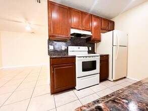 12419 Westhampton Cir, Unit 12419 in Wellington, FL - Building Photo - Building Photo