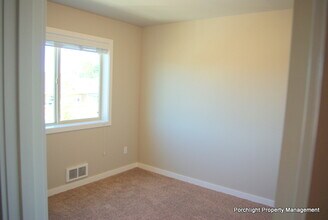 2005 Aaron Dr in Lynden, WA - Building Photo - Building Photo