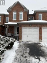 43 Parktree Dr in Vaughan, ON - Building Photo
