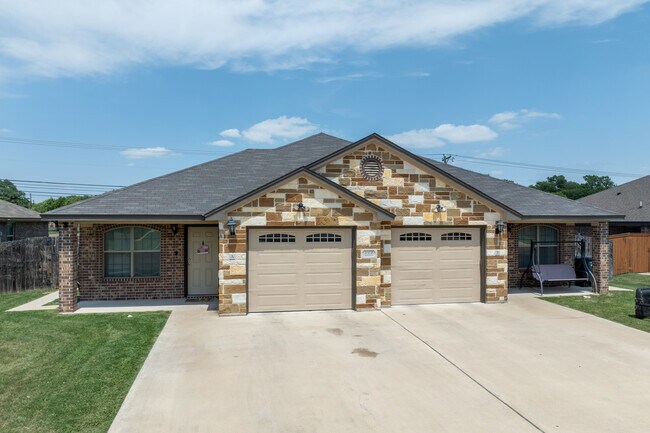 4509 Passion Flower Blvd in Killeen, TX - Building Photo - Building Photo