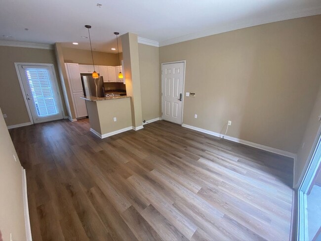 8256 Station Village Ln