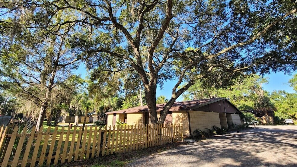 3530 NW 21st St in Gainesville, FL - Foto de edificio