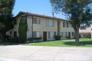 1624 Picadilly Way Apartments